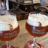 The Half Moon Boisson