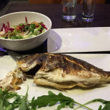 Orient Fishpoint Nourriture