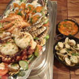 Tapasbar La Rueda Puurs Comida