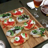 Michelles Pub Brasserie Comida