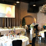 Michelles Pub Brasserie Dentro