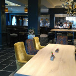 Michelles Pub Brasserie À l'intérieur