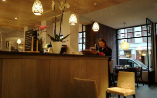 Bistro Belle À l'intérieur