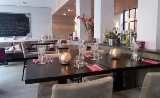 Bistro Belle À l'intérieur