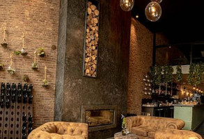 De Ereburger À l'intérieur