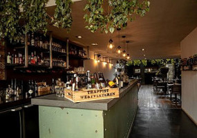 De Ereburger À l'intérieur