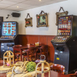 Elim's Eethuus À l'intérieur