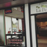 Pizzaria La Pergola Exterior