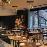 Flora À l'intérieur