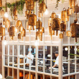 Café Nostra À l'intérieur