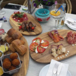 Dorsthuys Demmers B.v. Baarn Comida