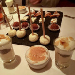 Denc, Dik Cunningham Nourriture