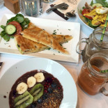 Blushing Amsterdam Comida