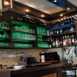 Ashoka Kinker À l'intérieur