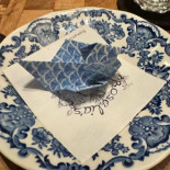 Rosalia's Menagerie Nourriture