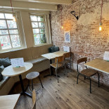 Mortimer À l'intérieur