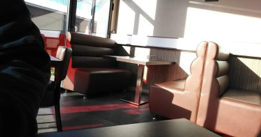 Sim Pizza À l'intérieur