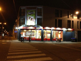 Sim Pizza Extérieur