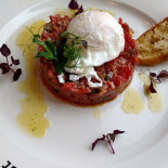 Bistro G.p. By George Nourriture