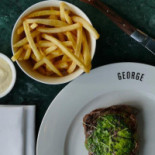 Bistro G.p. By George Nourriture