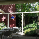 Café Parti Exterior