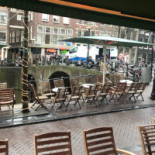 Trinity À l'intérieur