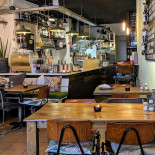 Bistro Lokaal Woerden À l'intérieur