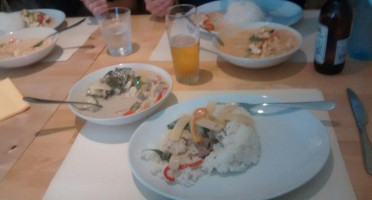 Thawan Thai Take Away Comida
