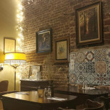 De Bompa À l'intérieur