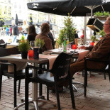 Faits Divers À l'intérieur