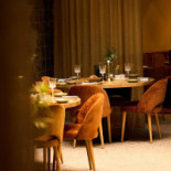 Basile À l'intérieur