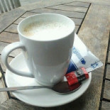 Faja Lobi Café Resto En Vakantielogies Bebida