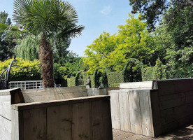 Club Adonis Exterior