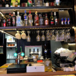 Mama Maria À l'intérieur