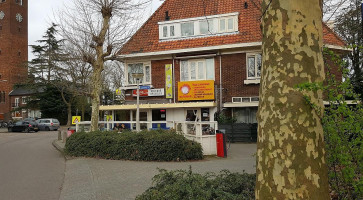 Van Leeuwen Snacks Exterior