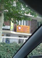 Van Leeuwen Snacks Exterior