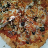 Senior Pizza Nourriture