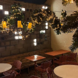 Benedict Cafe Extérieur