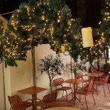 Benedict Cafe Extérieur