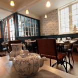 Cézar À l'intérieur