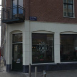 Snackbar 2002 Exterior