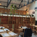 Het Paradijs À l'intérieur