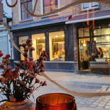 Paula Mostaert Extérieur