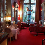 L'estaminet À l'intérieur