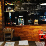 Asmin À l'intérieur