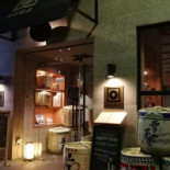 Petit Comité À l'intérieur