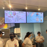 Senior Pizza À l'intérieur