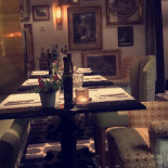 Hispania Brussels Dentro