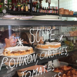 L'aubette À l'intérieur