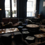 Le Pantin À l'intérieur